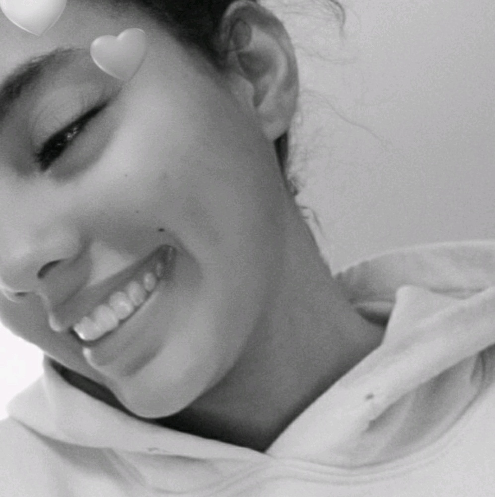 Meet your Posher, Gabriella